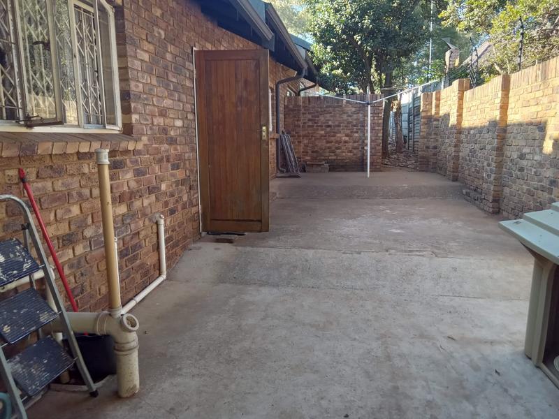 4 Bedroom Property for Sale in Hennopspark Gauteng