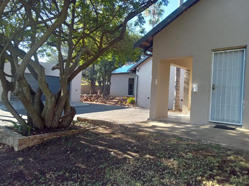 4 Bedroom Property for Sale in Hennopspark Gauteng