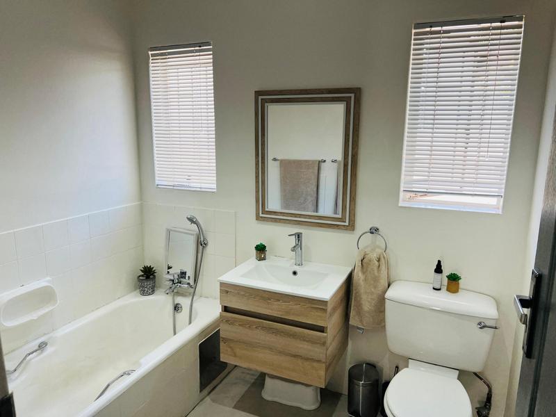 4 Bedroom Property for Sale in Hennopspark Gauteng