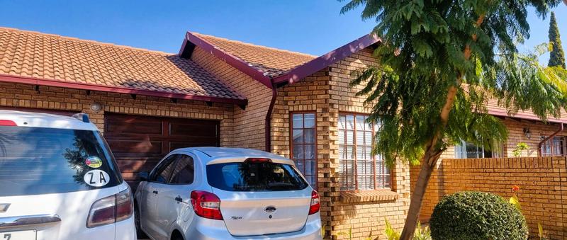 3 Bedroom Property for Sale in Amberfield Gauteng