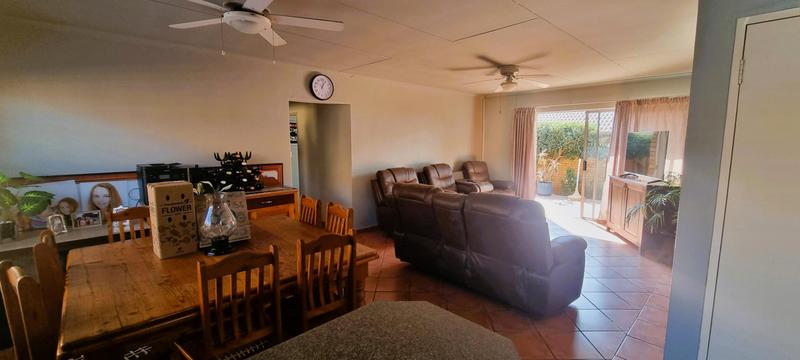 3 Bedroom Property for Sale in Amberfield Gauteng