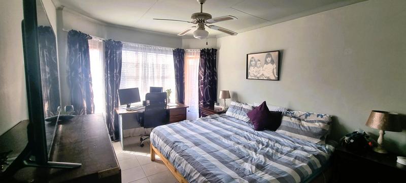 3 Bedroom Property for Sale in Amberfield Gauteng