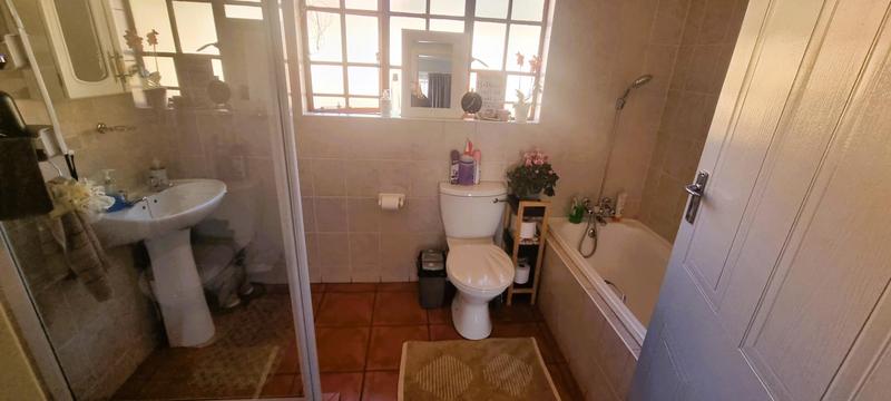 3 Bedroom Property for Sale in Amberfield Gauteng