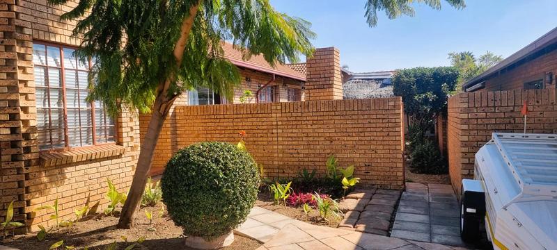 3 Bedroom Property for Sale in Amberfield Gauteng