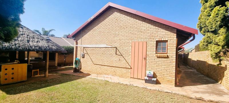 3 Bedroom Property for Sale in Amberfield Gauteng