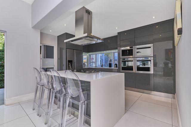 To Let 4 Bedroom Property for Rent in Sunninghill Gauteng