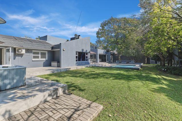 To Let 4 Bedroom Property for Rent in Sunninghill Gauteng