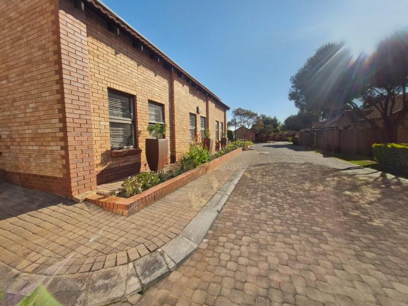 1 Bedroom Property for Sale in Montana Gauteng