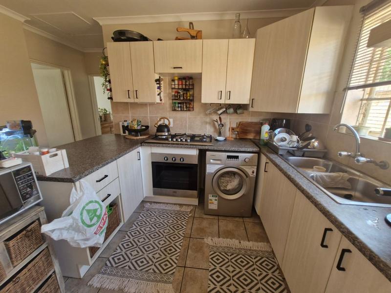 2 Bedroom Property for Sale in Sinoville Gauteng