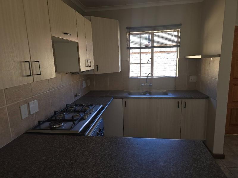 2 Bedroom Property for Sale in Sinoville Gauteng