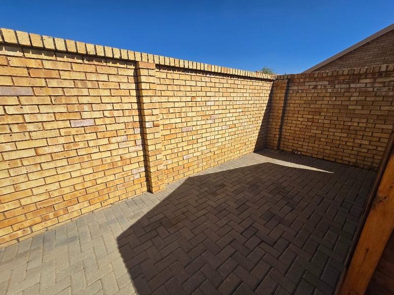 2 Bedroom Property for Sale in Sinoville Gauteng