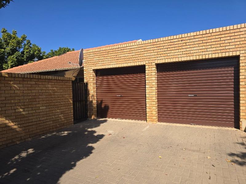 2 Bedroom Property for Sale in Sinoville Gauteng