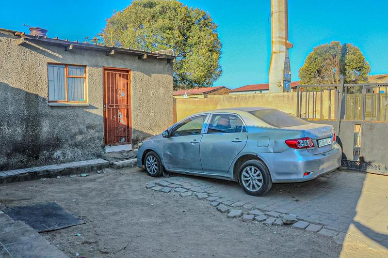 2 Bedroom Property for Sale in Tembisa Gauteng