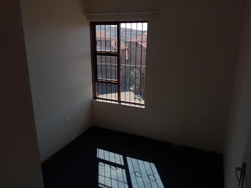 3 Bedroom Property for Sale in Rangeview Gauteng