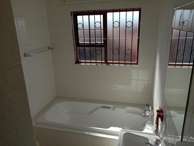 3 Bedroom Property for Sale in Rangeview Gauteng