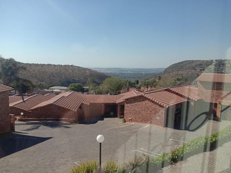 3 Bedroom Property for Sale in Rangeview Gauteng