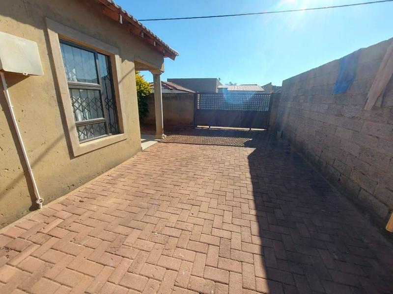 To Let 0 Bedroom Property for Rent in Glen Ridge Gauteng