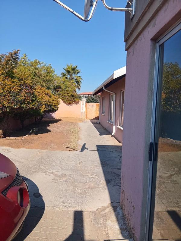4 Bedroom Property for Sale in Naturena Gauteng