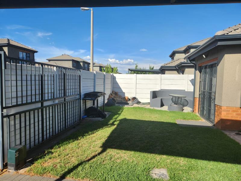 3 Bedroom Property for Sale in Albertsdal Gauteng