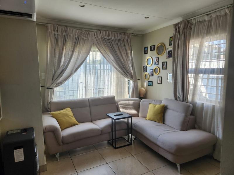 3 Bedroom Property for Sale in Albertsdal Gauteng