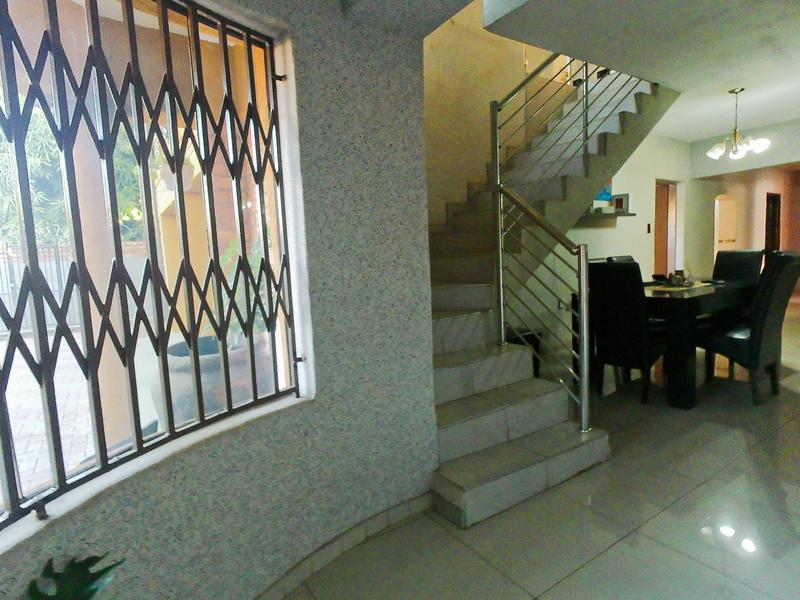 5 Bedroom Property for Sale in The Orchards Gauteng