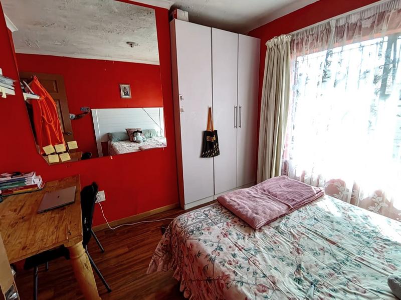 5 Bedroom Property for Sale in The Orchards Gauteng