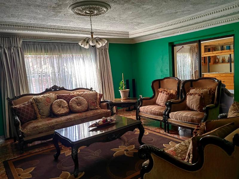 5 Bedroom Property for Sale in The Orchards Gauteng