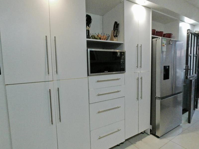 5 Bedroom Property for Sale in The Orchards Gauteng