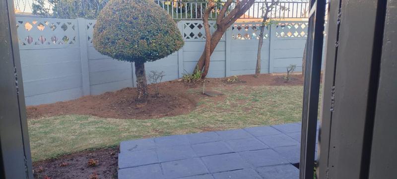 To Let 3 Bedroom Property for Rent in Elandspoort Gauteng