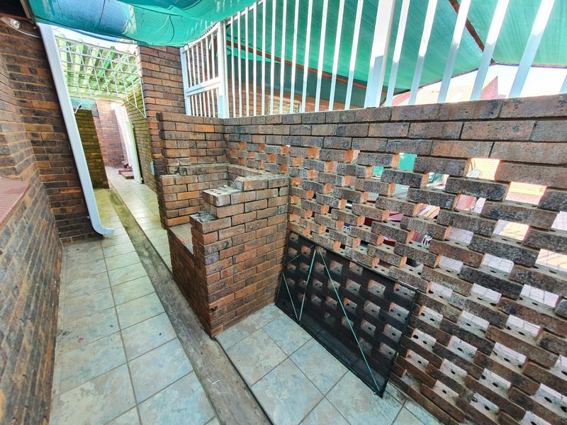 3 Bedroom Property for Sale in Wonderboom Gauteng