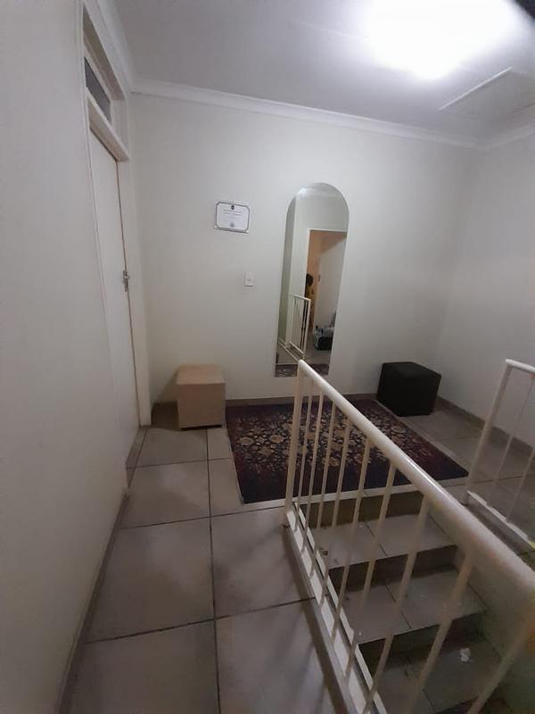 To Let 3 Bedroom Property for Rent in Farrarmere Gauteng