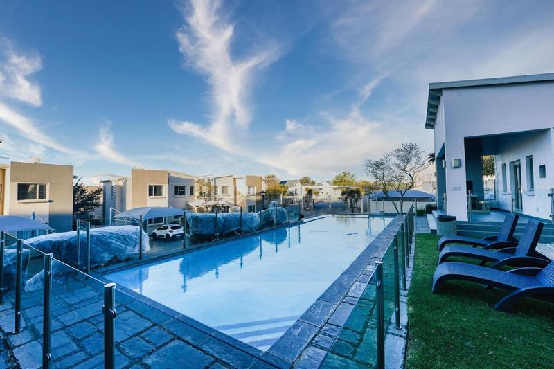 To Let 2 Bedroom Property for Rent in Beverley Gauteng