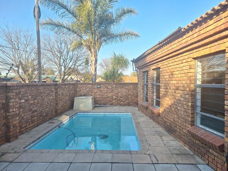 To Let 3 Bedroom Property for Rent in Edelweiss Gauteng