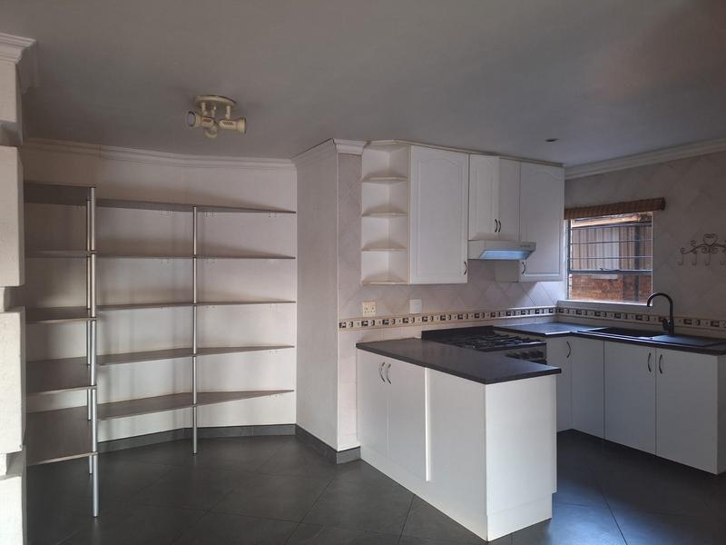 To Let 3 Bedroom Property for Rent in Edelweiss Gauteng