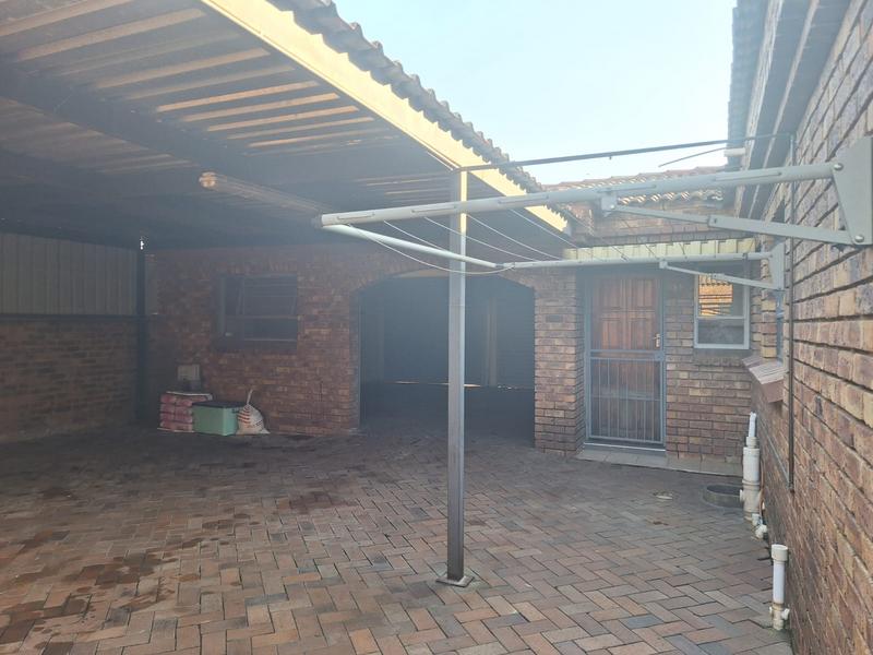 To Let 3 Bedroom Property for Rent in Edelweiss Gauteng