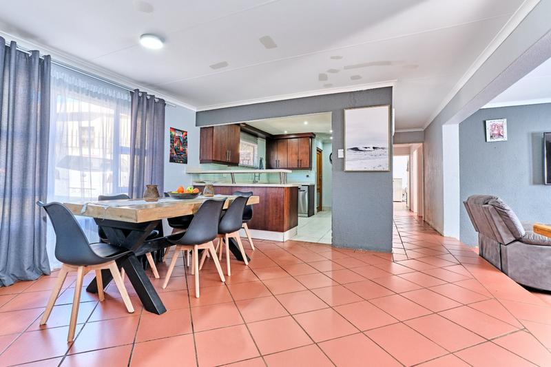 3 Bedroom Property for Sale in Radiokop Gauteng