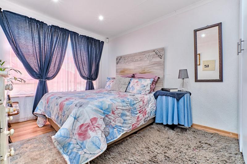 3 Bedroom Property for Sale in Radiokop Gauteng