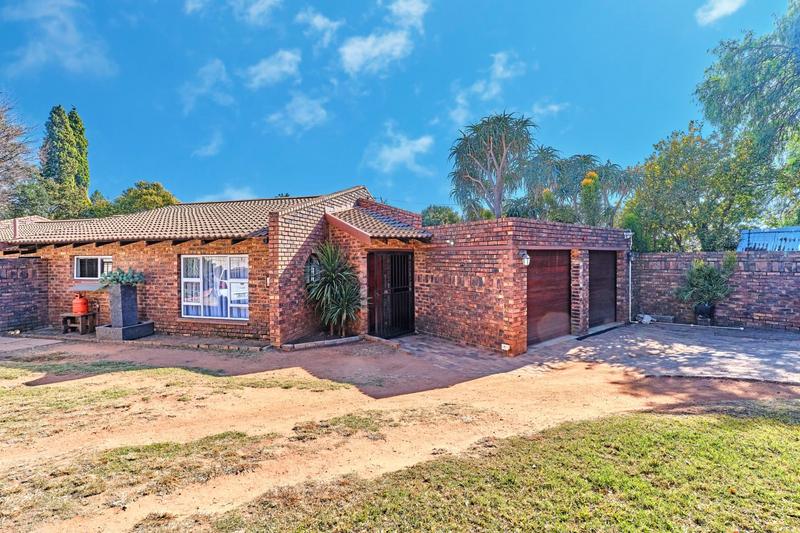 3 Bedroom Property for Sale in Radiokop Gauteng