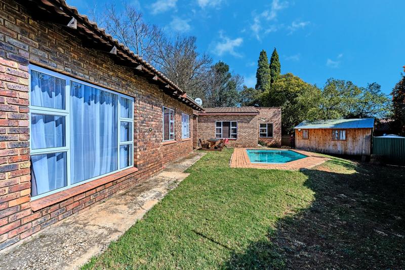 3 Bedroom Property for Sale in Radiokop Gauteng