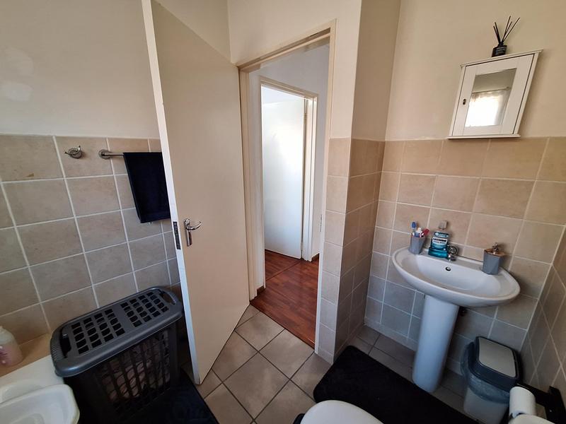 To Let 2 Bedroom Property for Rent in Halfway Gardens Gauteng