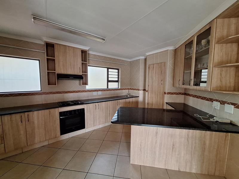 To Let 3 Bedroom Property for Rent in Eldoraigne Gauteng