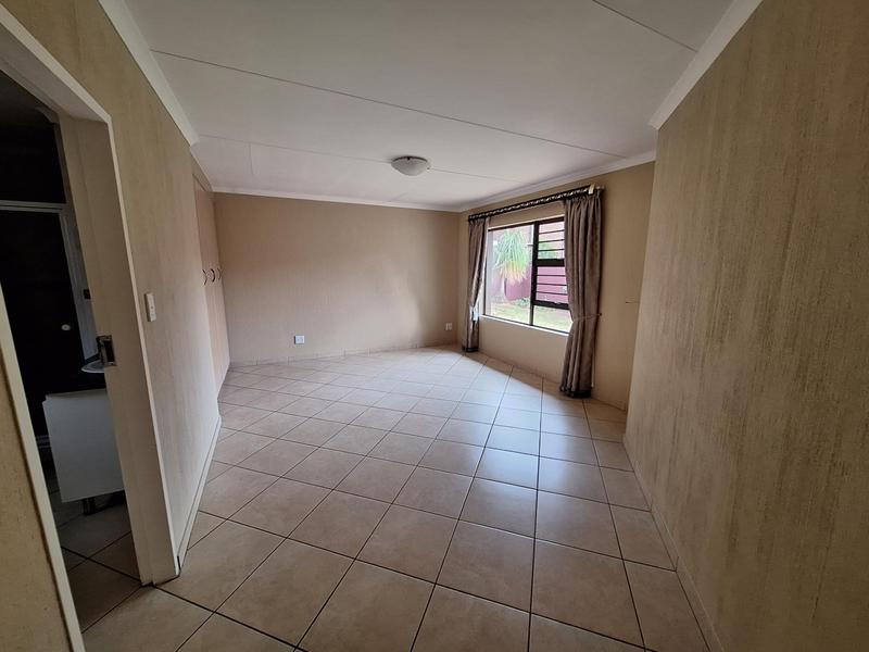To Let 3 Bedroom Property for Rent in Eldoraigne Gauteng