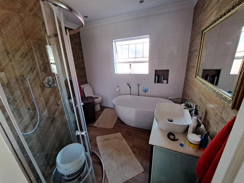 4 Bedroom Property for Sale in Highveld Gauteng
