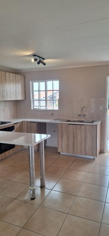 To Let 2 Bedroom Property for Rent in Elardus Park Gauteng