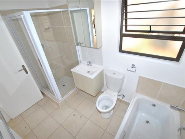 To Let 1 Bedroom Property for Rent in Lonehill Gauteng