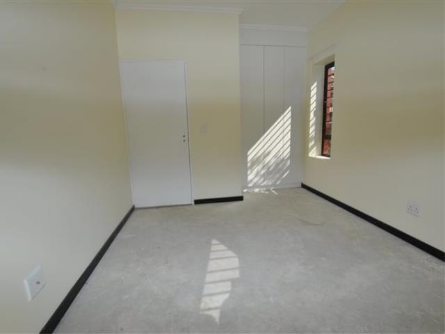 To Let 1 Bedroom Property for Rent in Lonehill Gauteng