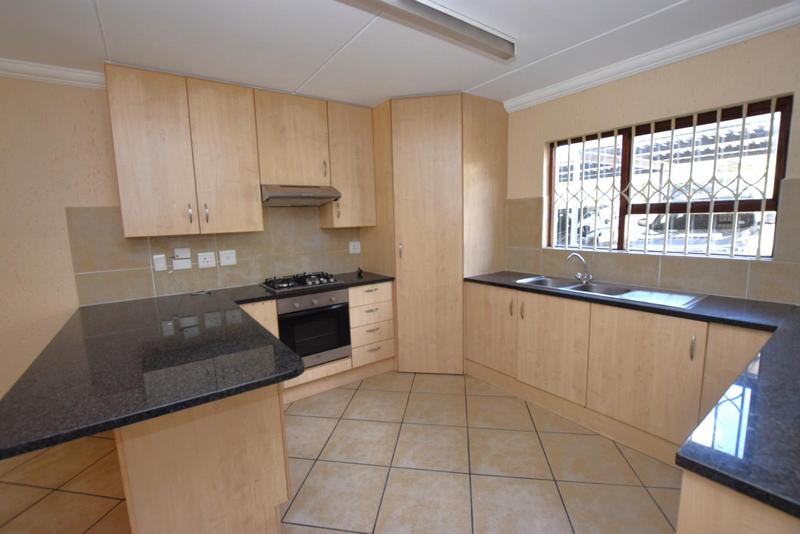 To Let 2 Bedroom Property for Rent in Paulshof Gauteng