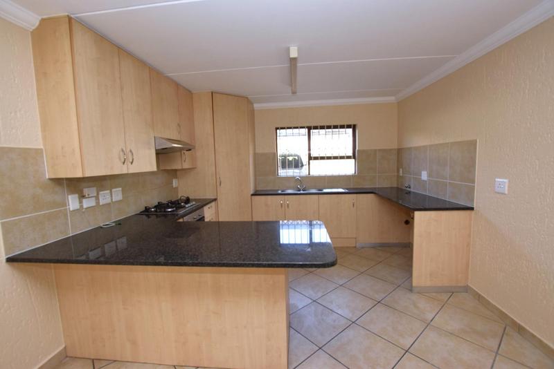 To Let 2 Bedroom Property for Rent in Paulshof Gauteng