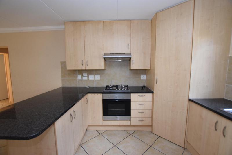 To Let 2 Bedroom Property for Rent in Paulshof Gauteng