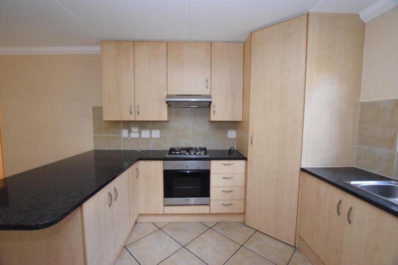 To Let 2 Bedroom Property for Rent in Paulshof Gauteng